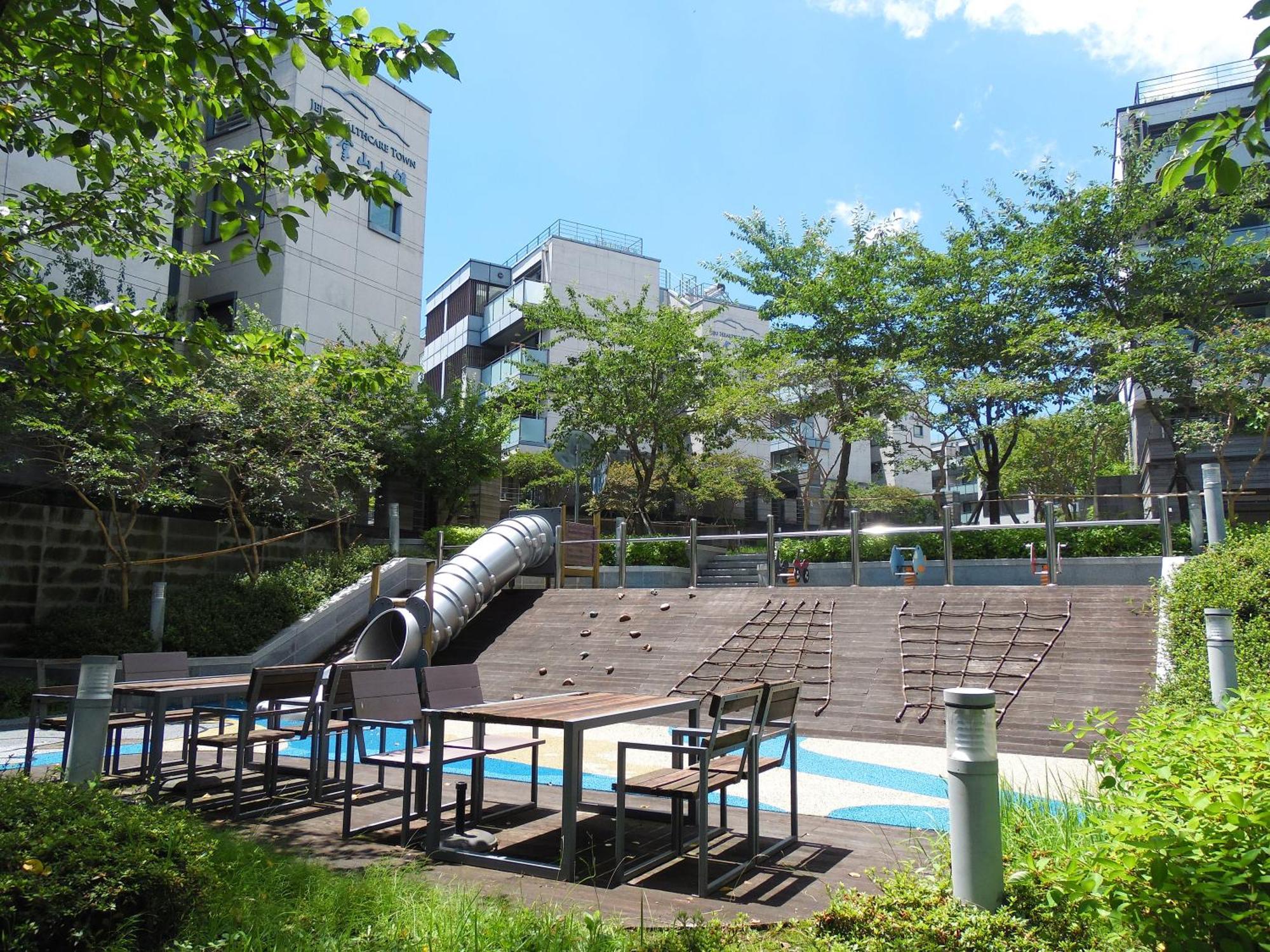 Healthcare Town Resort Seogwipo Zewnętrze zdjęcie